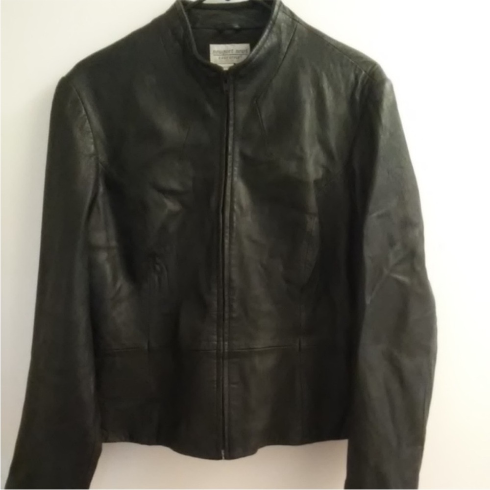 ❤️🔥Newport News - Black Vintage Collarless Leather Jacket - L